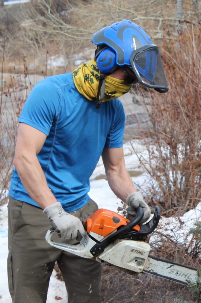 Craig has a degree and background in business management and over 4 years experience as an arborist.